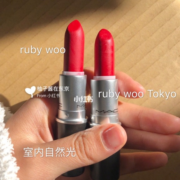 MAC Lipstick - Ruby Woo Tokyo - Picture 2 of 2